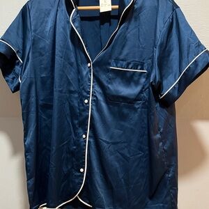 NWT woman’s Navy Blue Satin pjs